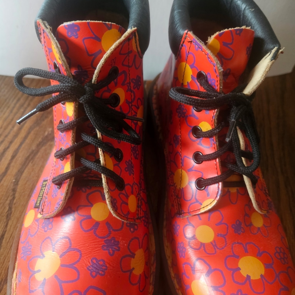 Original Doc Marten Boots - Made in England - Vintage 90's - Flower Power - UK5/ - Picture 3 of 3